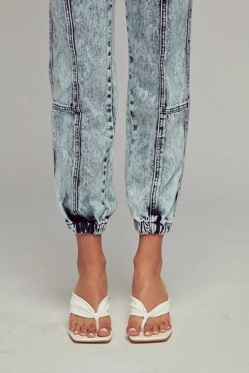 Darlene Relaxed Fit Jogger Jeans