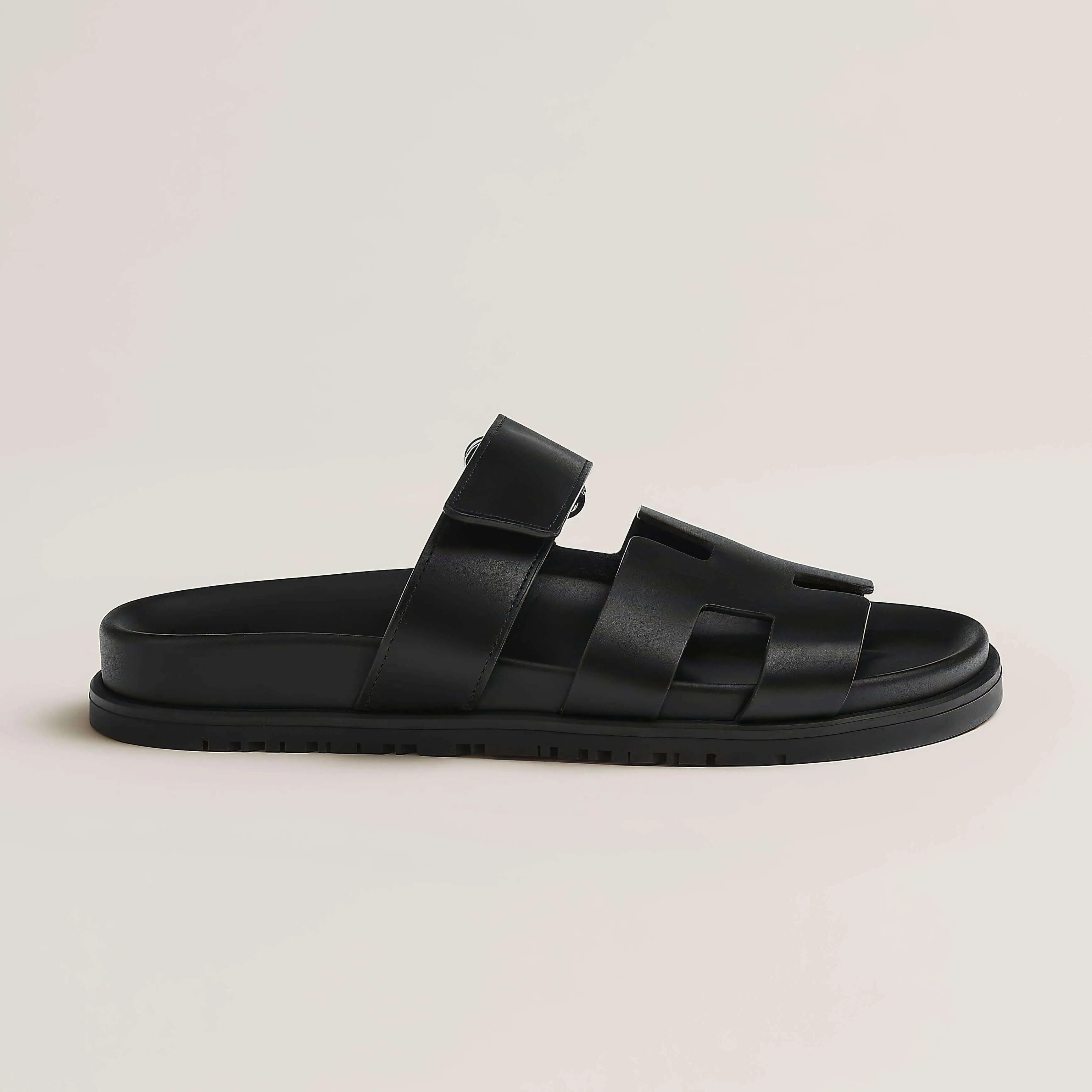 Women's Elegant Strappy Sandals: Chic Summer Footwear