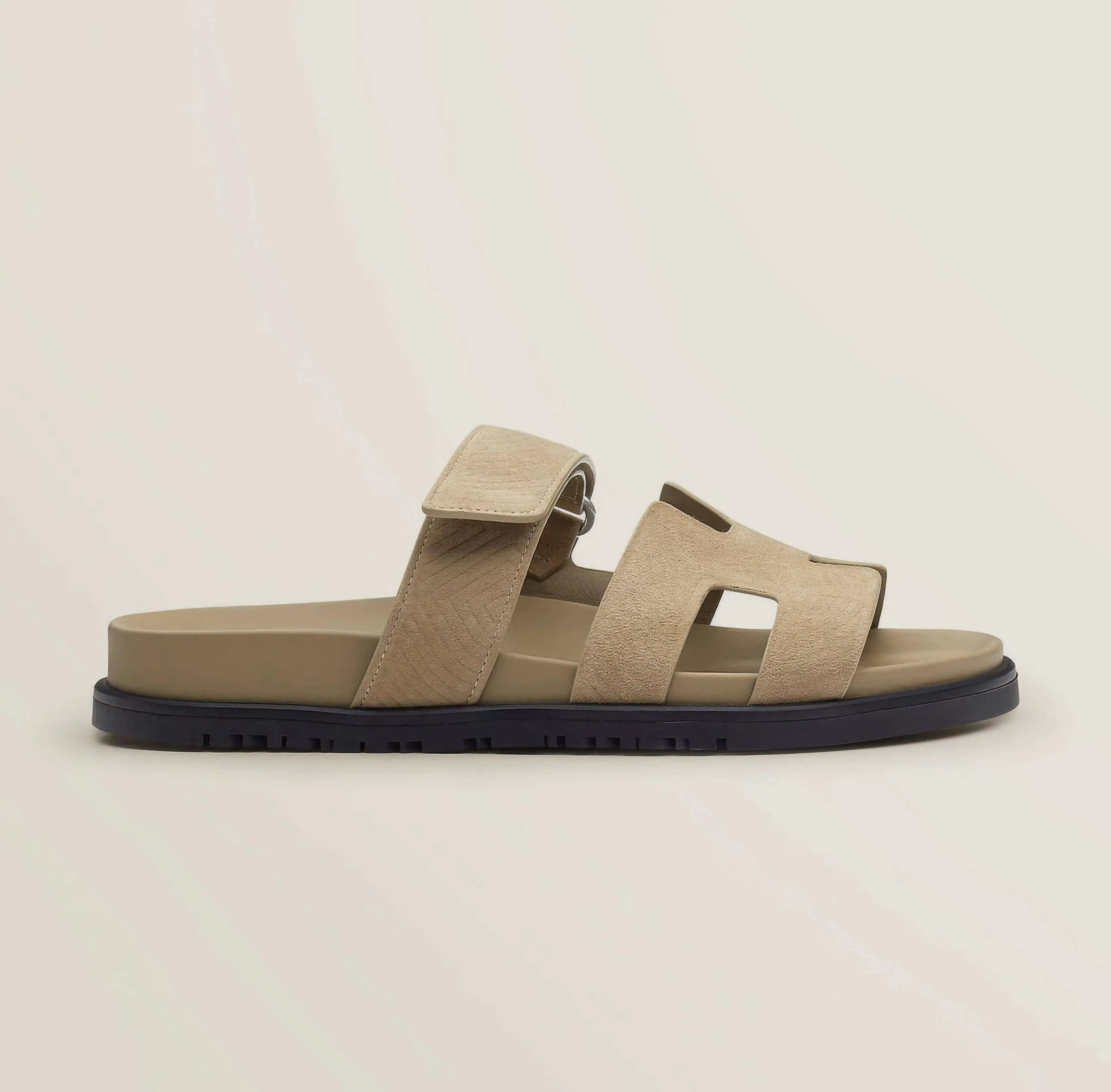 Women's Elegant Strappy Sandals: Chic Summer Footwear